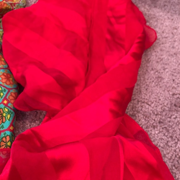☮️2 FREE!! BOGO!!!Vintage Silk Scarf Bundle - Picture 9 of 11